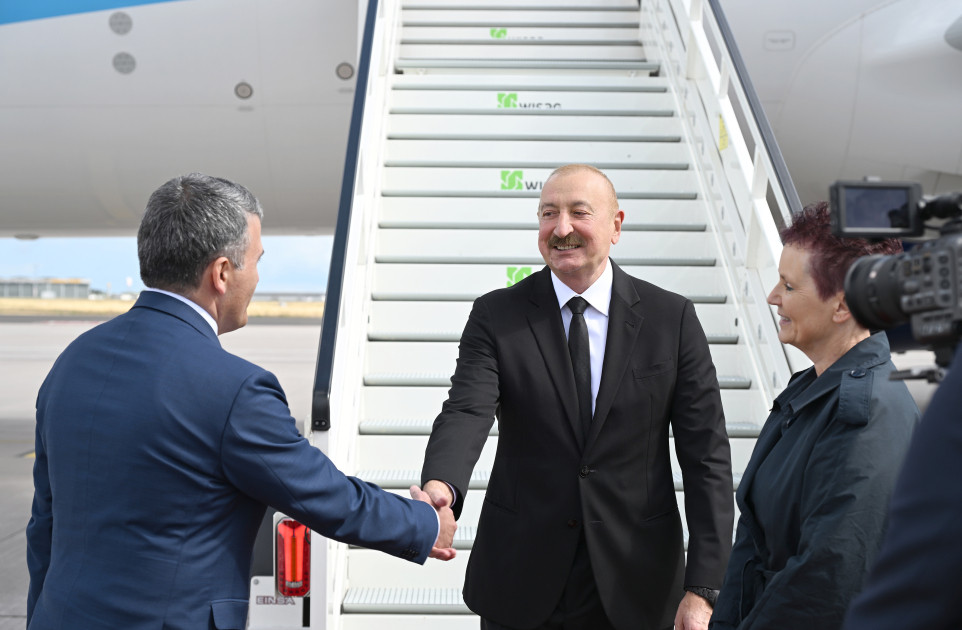 Azərbaycan Prezidenti İlham Əliyev Almaniyaya rəsmi səfərə gedib<font color=red> - FOTOLAR</font>