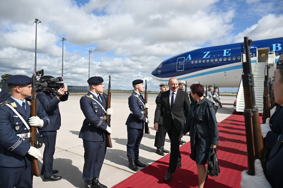 Azərbaycan Prezidenti İlham Əliyev Almaniyaya rəsmi səfərə gedib<font color=red> - FOTOLAR</font>