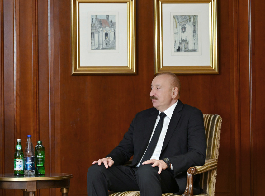 Prezident İlham Əliyev Almaniya İqtisadiyyatının Şərq Komitəsinin sədri Mixael Harms ilə görüşüb<font color=red> - FOTOLAR</font>
