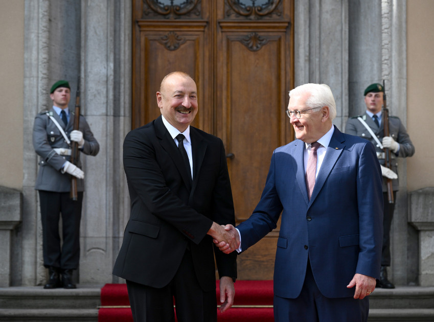 Azərbaycan və Almaniya prezidentlərinin təkbətək görüşü keçirilib<font color=red> - FOTOLAR</font>