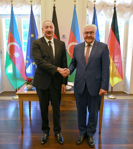 Azərbaycan və Almaniya prezidentlərinin təkbətək görüşü keçirilib<font color=red> - FOTOLAR</font>