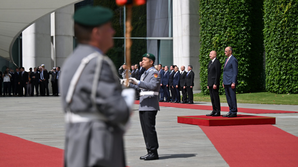 Prezident İlham Əliyevin Berlində rəsmi qarşılanma mərasimi keçirilib<font color=red> - FOTOLAR</font>