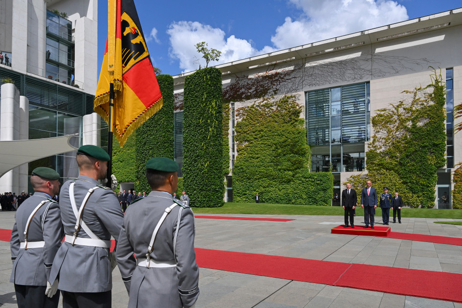 Prezident İlham Əliyevin Berlində rəsmi qarşılanma mərasimi keçirilib<font color=red> - FOTOLAR</font>