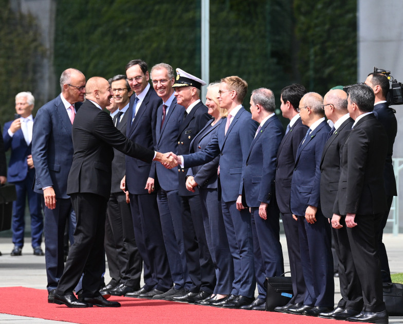 Prezident İlham Əliyevin Berlində rəsmi qarşılanma mərasimi keçirilib<font color=red> - FOTOLAR</font>