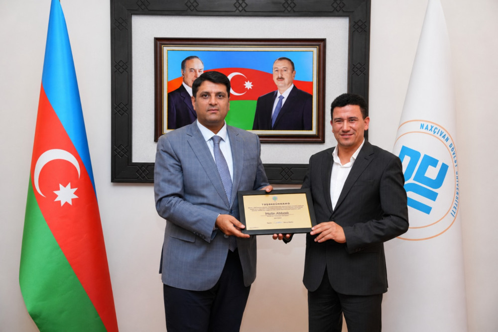 NDU-da Milli Mətbuatın 151-ci ili – jurnalistlər mükafatlandırılıb<font color=red> - FOTOLAR</font>