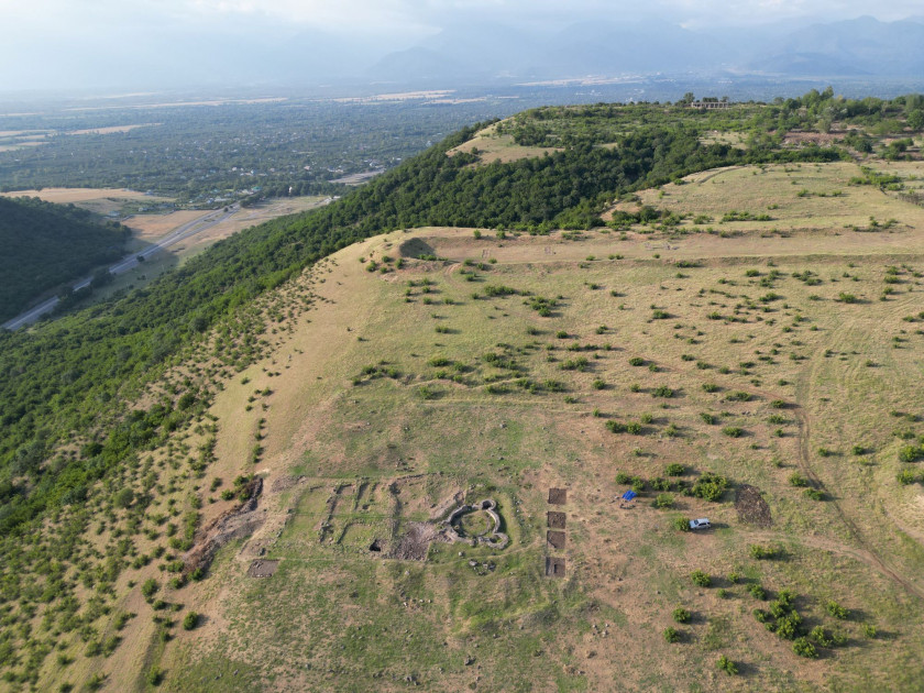 Kilsədağ məbədlər kompleksində 10-dan çox bürc yeri müəyyən edilib<font color=red> - FOTOLAR</font>
