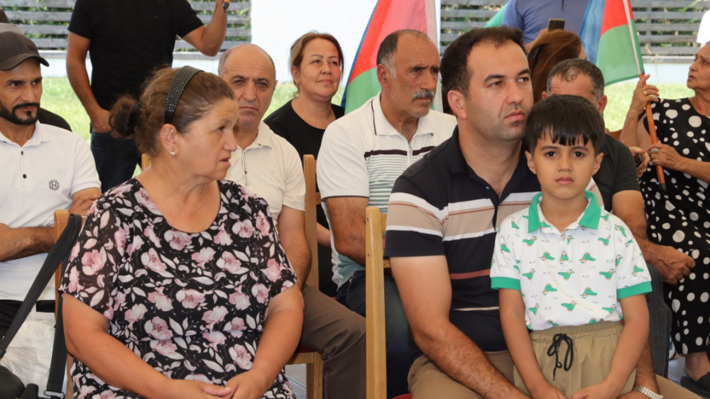 Xocalı və Ağdərəyə daha 53 ailə qayıdıb<font color=red> - FOTOLAR</font>