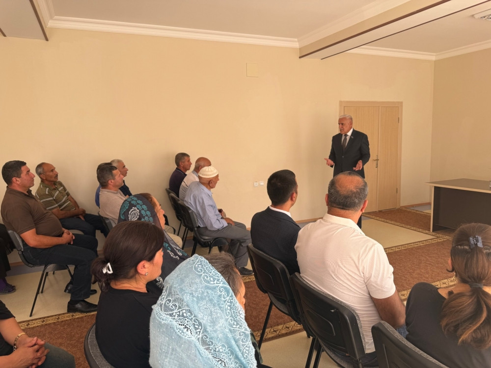 Milli Məclisin deputatı Vüqar Rəhimzadə Culfada seçiciləri ilə növbəti görüşünü keçirib<font color=red> - FOTOLAR</font>