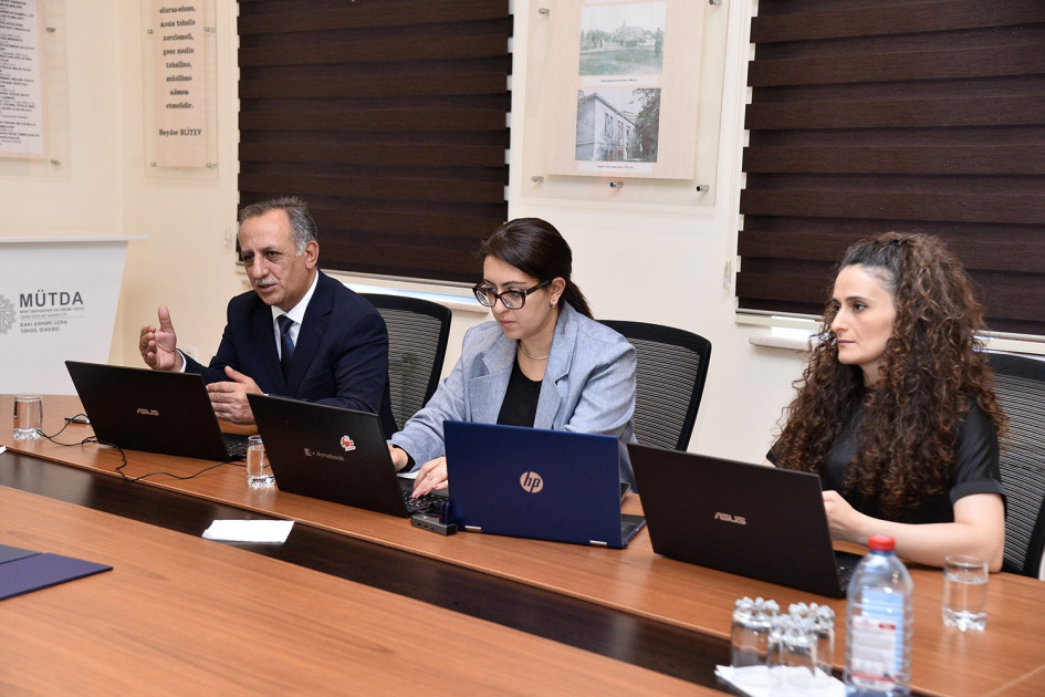 Məktəb direktoru vəzifəsinə işə qəbul müsabiqəsinin müsahibə mərhələsi davam edir<font color=red> - FOTOLAR</font>