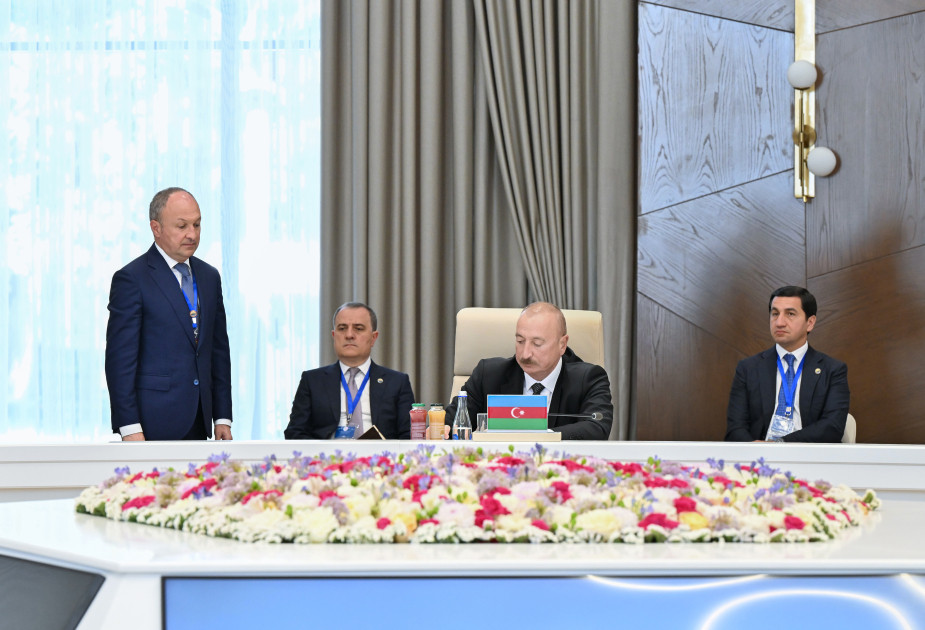 Çolpon-Ata şəhərində Azərbaycan və Mərkəzi Asiya ölkələrinin Dövlət Başçılarının qeyri-rəsmi görüşü keçirilib <font color='red'> - YENİLƏNİB</font><font color=red> - FOTOLAR</font>