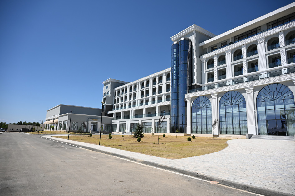 İssık-Kul gölünün sahilində “Baku Resort & Spa” mehmanxanasının açılışı olub<font color='red'> - YENİLƏNİB</font><font color=red> - FOTOLAR</font>