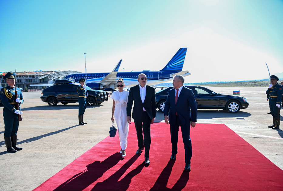 Prezident İlham Əliyevin Qırğızıstana dövlət səfəri başa çatıb<font color=red> - FOTOLAR</font>