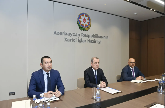 Estoniyanın yeni səfiri etimadnaməsinin surətini Ceyhun Bayramova təqdim edib<font color=red> - FOTOLAR</font>
