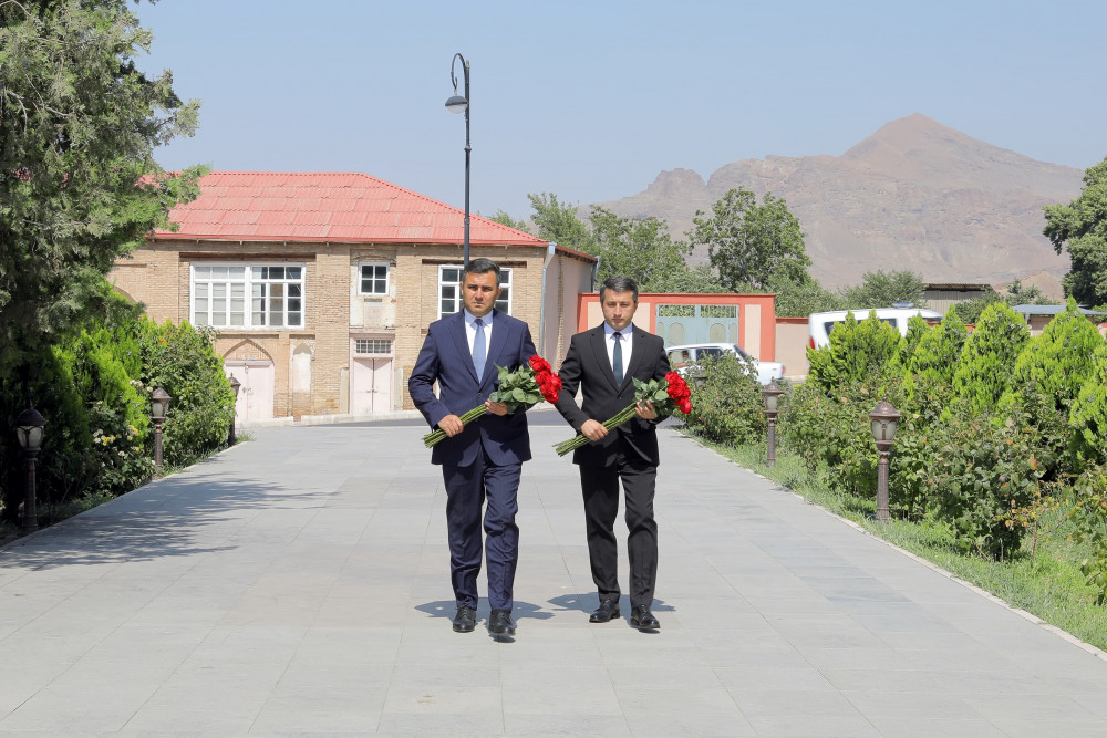 Naxçıvan şəhərinə, Ordubad və Culfa rayonlarına yeni təyin olunmuş icra hakimiyyəti başçıları kollektivlərə təqdim ediliblər<font color=red> - FOTOLAR</font>