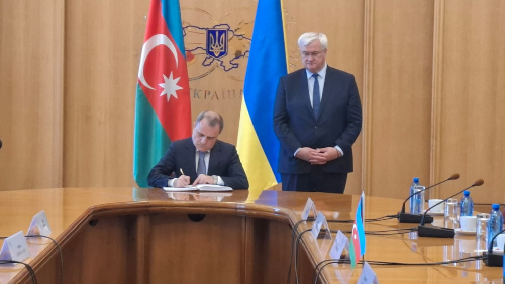 Azərbaycanın və Ukraynanın xarici işlər nazirləri ikitərəfli münasibətləri və regiondakı vəziyyəti müzakirə ediblər <font color='red'> - YENİLƏNİB</font><font color=red> - FOTOLAR</font>