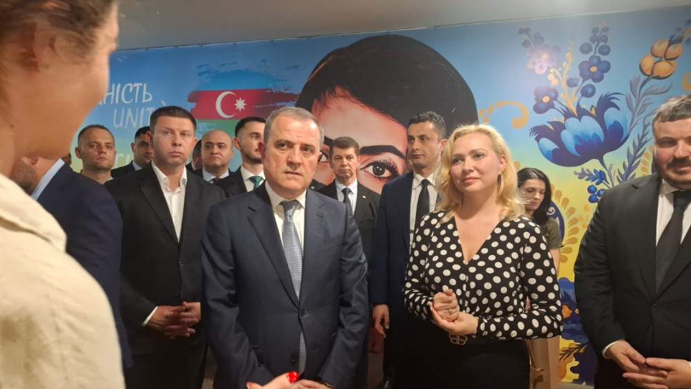 Azərbaycanın xarici işlər naziri İrpen şəhərində olub <font color=red> - FOTOLAR</font>