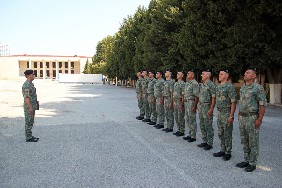 Hərbi qulluqçular məharət dərəcələri üzrə sınaq imtahanlarına cəlb olunublar<font color=red> - FOTOLAR</font>
