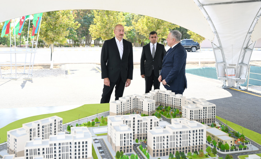 Prezident İlham Əliyev Naxçıvan şəhərində sosial evlər kompleksinin təməlini qoyub<font color=red> - FOTOLAR</font>