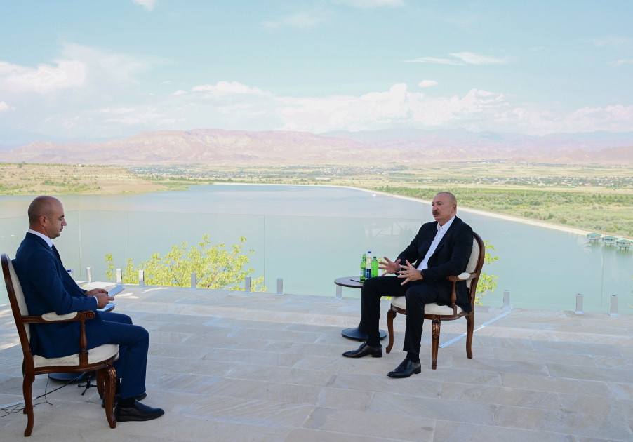 Prezident İlham Əliyev Naxçıvanda Azərbaycan Televiziyasına müsahibə verib<font color=red> - FOTOLAR</font>