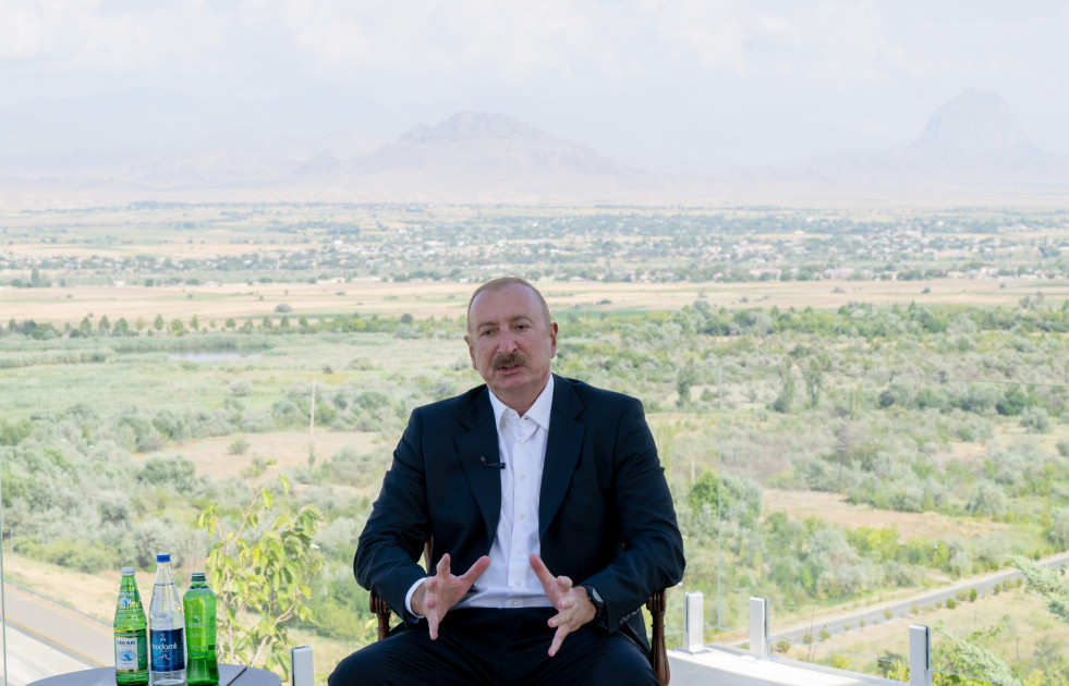 Prezident İlham Əliyev Naxçıvanda Azərbaycan Televiziyasına müsahibə verib<font color=red> - FOTOLAR</font>