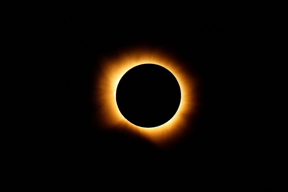 Günəş tutulmasından fərqli görüntülər<font color=red> - FOTOLAR</font>