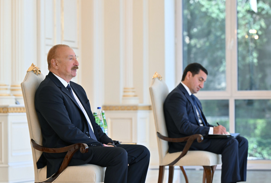 Prezident İlham Əliyev Almaniyanın Azərbaycanda yeni təyin olunmuş səfirinin etimadnaməsini qəbul edib<font color=red> - FOTOLAR</font>