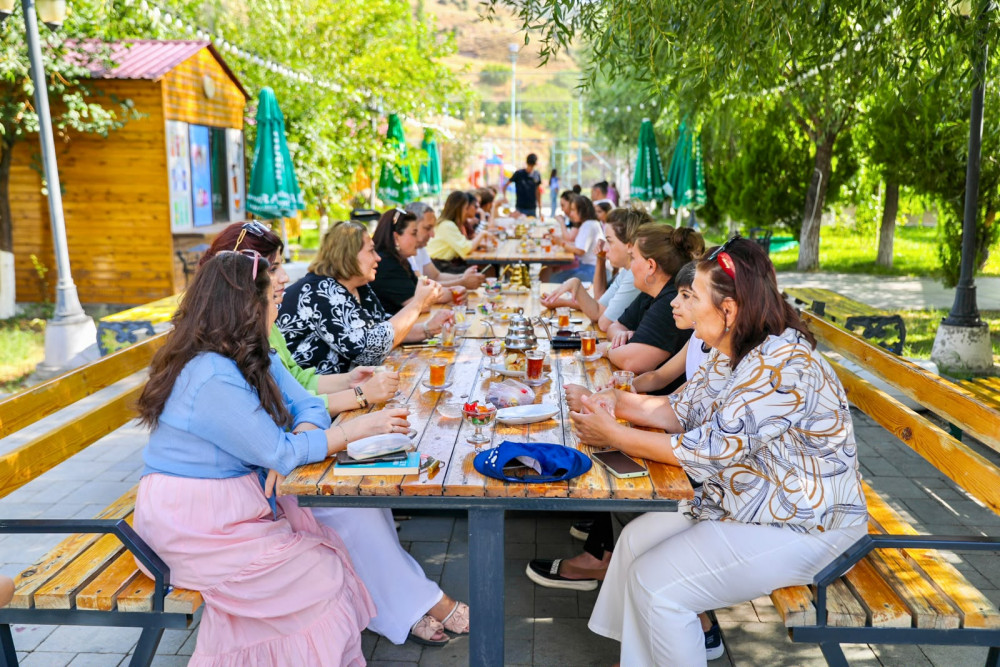 Növbəti bir qrup həmkarlar ittifaqı üzvünün Ağbulaqda istirahəti təşkil olunub<font color=red> - FOTOLAR</font>