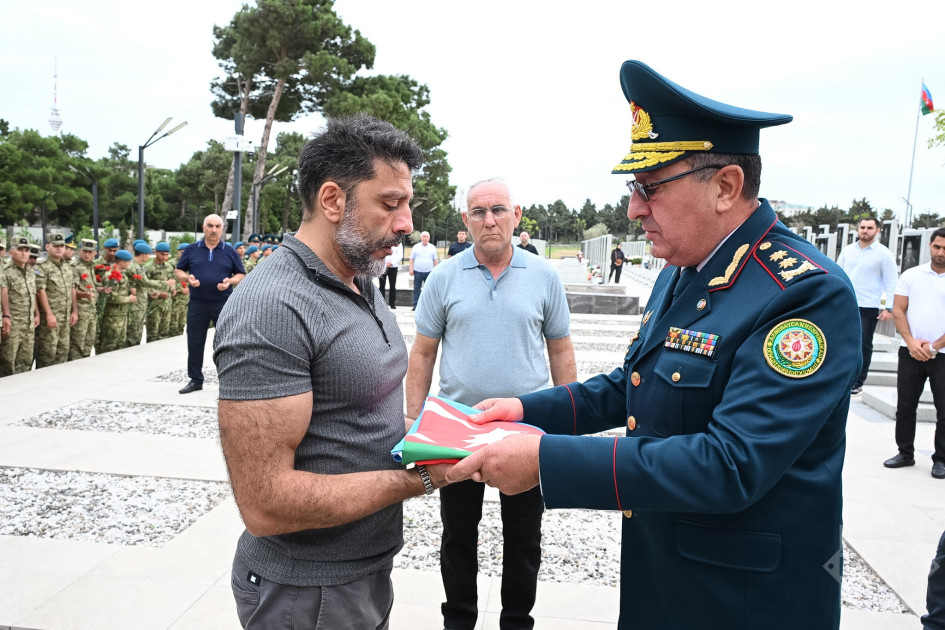 General-mayor Abbasəli Novruzov Hərbi Memorial Məzarlıqda torpağa tapşırılıb<font color=red> - FOTOLAR</font>