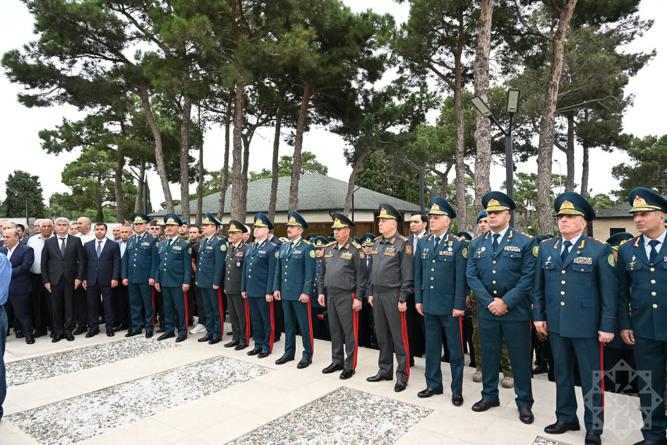General-mayor Abbasəli Novruzov Hərbi Memorial Məzarlıqda torpağa tapşırılıb<font color=red> - FOTOLAR</font>