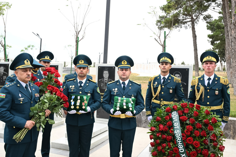 General-mayor Abbasəli Novruzov Hərbi Memorial Məzarlıqda torpağa tapşırılıb<font color=red> - FOTOLAR</font>