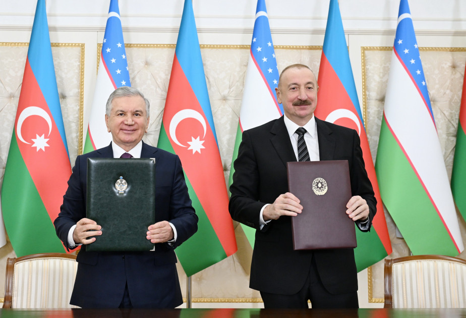Prezident İlham Əliyev Özbəkistanın Milli İnformasiya Agentliyinə müsahibə verib<font color=red> - FOTOLAR</font>