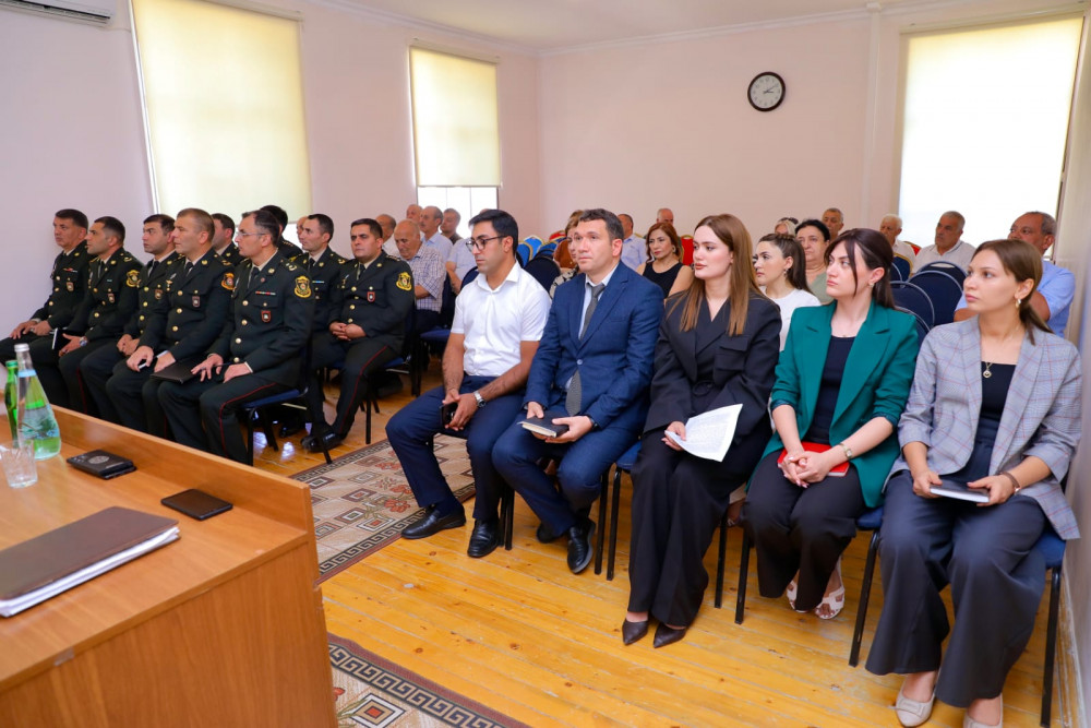 Hərbi xidmətə çağırışın hüquqi əsasları ilə bağlı tədbir keçirilib<font color=red> - FOTOLAR</font>