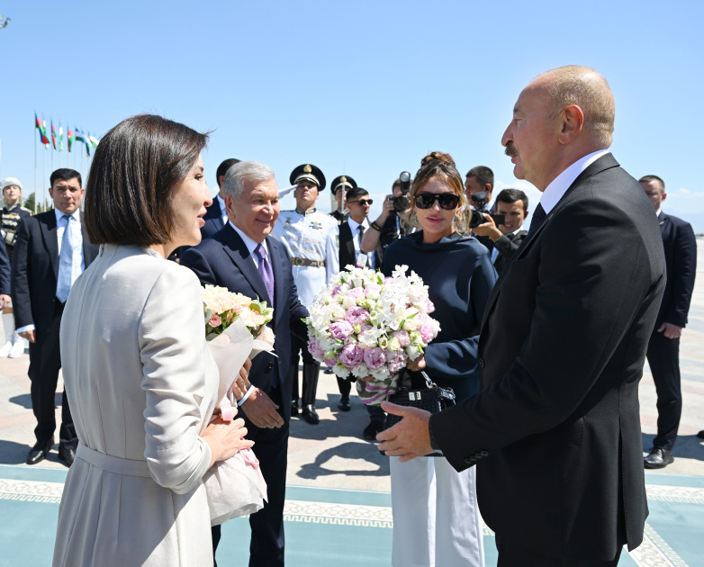 Prezident İlham Əliyev Özbəkistana dövlət səfərinə gəlib <font color='red'> - YENİLƏNİB</font><font color=red> - FOTOLAR</font>