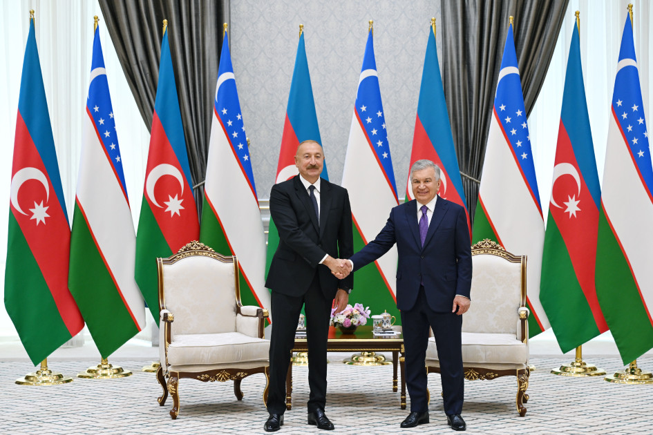 Daşkənddə Azərbaycan Prezidenti İlham Əliyevin Özbəkistan Prezidenti ilə təkbətək görüşü olub <font color=red> - FOTOLAR</font>