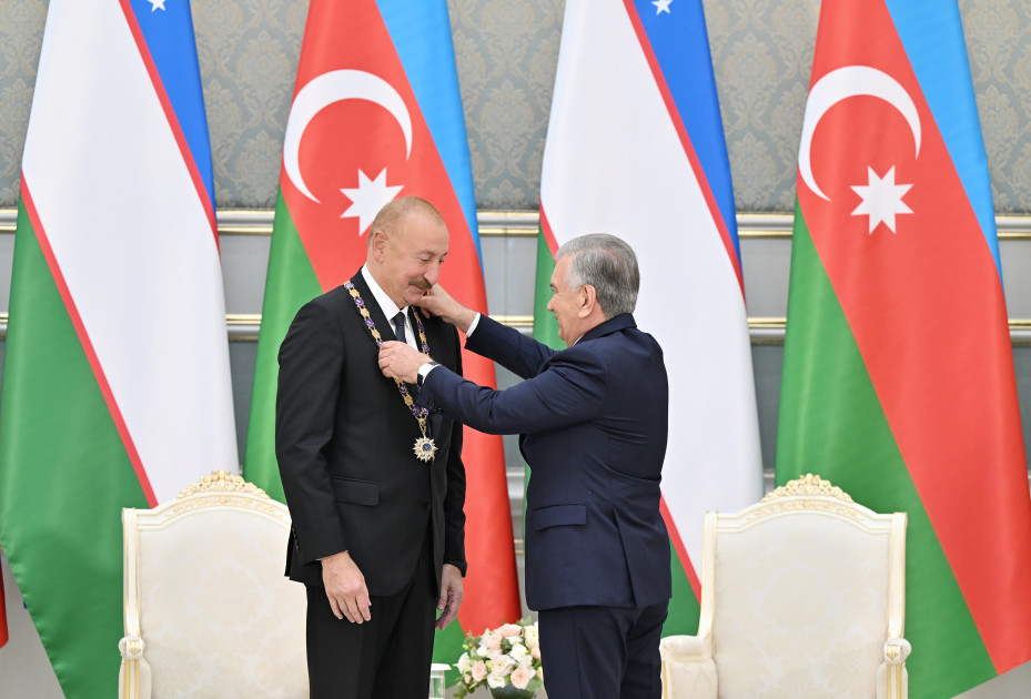 Daşkənddə Azərbaycan və Özbəkistan prezidentlərinin təltifolunma mərasimi keçirilib<font color=red> - FOTOLAR</font>