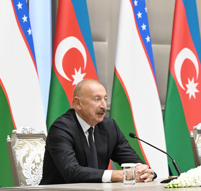 Azərbaycan və Özbəkistan prezidentləri mətbuata bəyanatlarla çıxış ediblər<font color=red> - FOTOLAR</font>