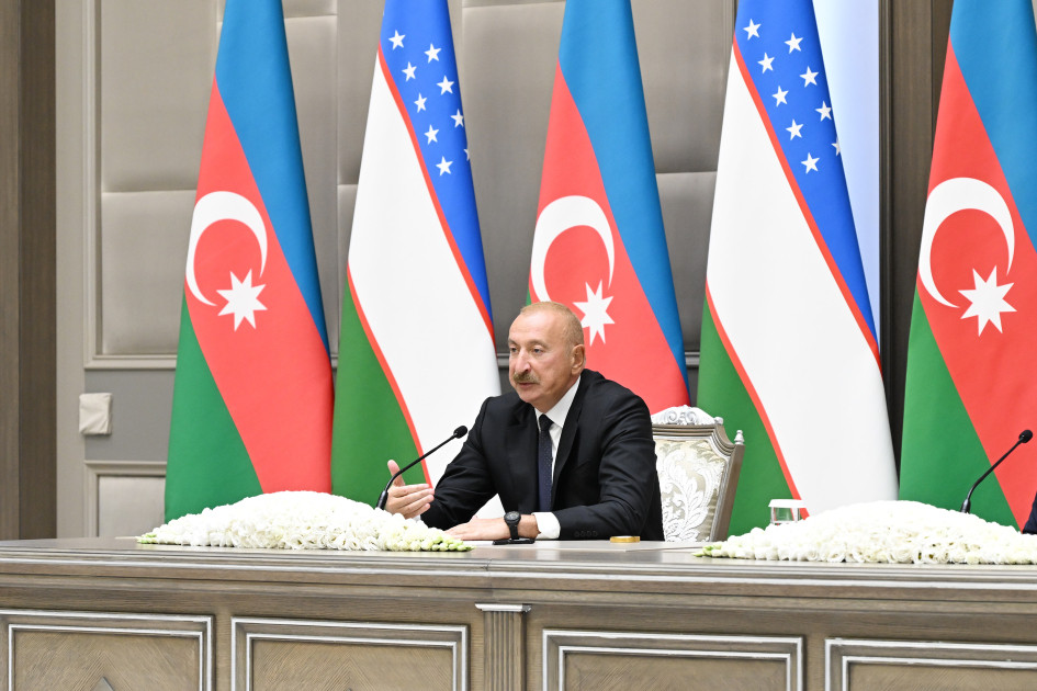 Azərbaycan və Özbəkistan prezidentləri mətbuata bəyanatlarla çıxış ediblər<font color=red> - FOTOLAR</font>