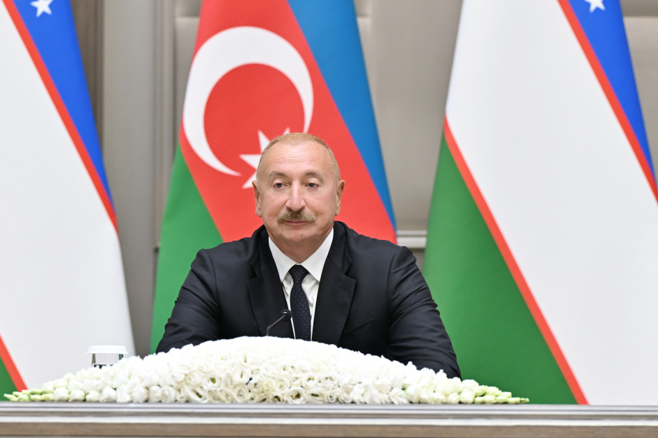 Azərbaycan və Özbəkistan prezidentləri mətbuata bəyanatlarla çıxış ediblər<font color=red> - FOTOLAR</font>