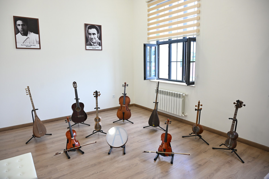 Birinci vitse-prezident Mehriban Əliyeva Bilgəh incəsənət məktəbinin açılışında iştirak edib<font color=red> - FOTOLAR</font>