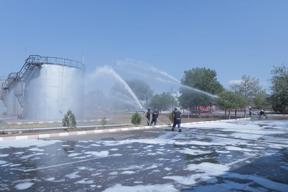 SOCAR Petroleum QSC-nin 23 saylı Naxçıvan Neft Baza Sahəsində nümunəvi obyekt mülki müdafiə məşqi kеçirilib<font color=red> - FOTOLAR</font>
