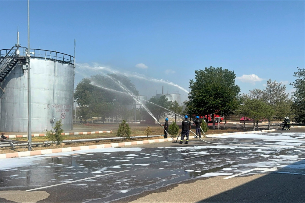 SOCAR Petroleum QSC-nin 23 saylı Naxçıvan Neft Baza Sahəsində nümunəvi obyekt mülki müdafiə məşqi kеçirilib<font color=red> - FOTOLAR</font>