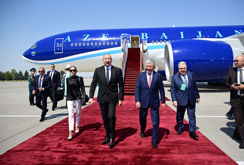 Azərbaycan Prezidenti İlham Əliyev Qırğızıstana işgüzar səfərə gəlib<font color=red> - FOTOLAR</font>