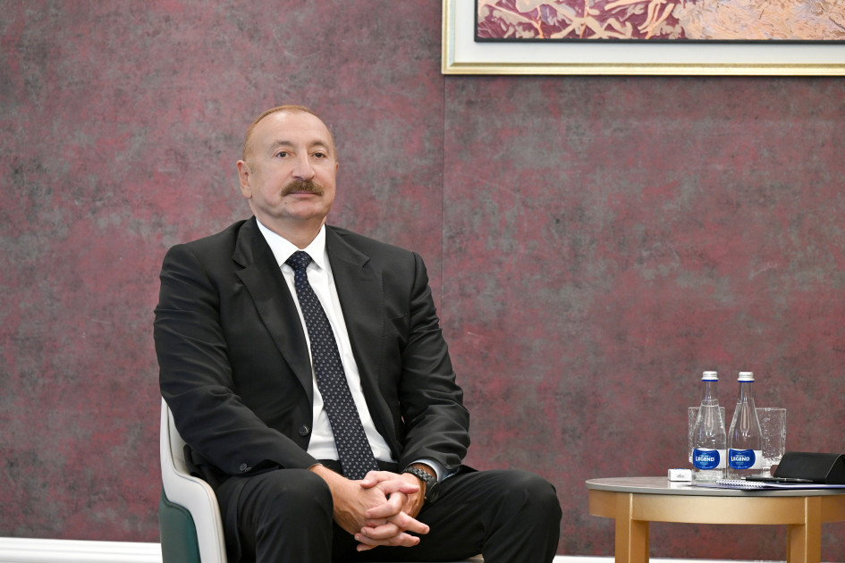 Azərbaycan Prezidenti İlham Əliyevin Bişkekdə Ermənistanın Baş naziri ilə görüşü keçirilib<font color='red'> - YENİLƏNİB</font><font color=red> - FOTOLAR</font>