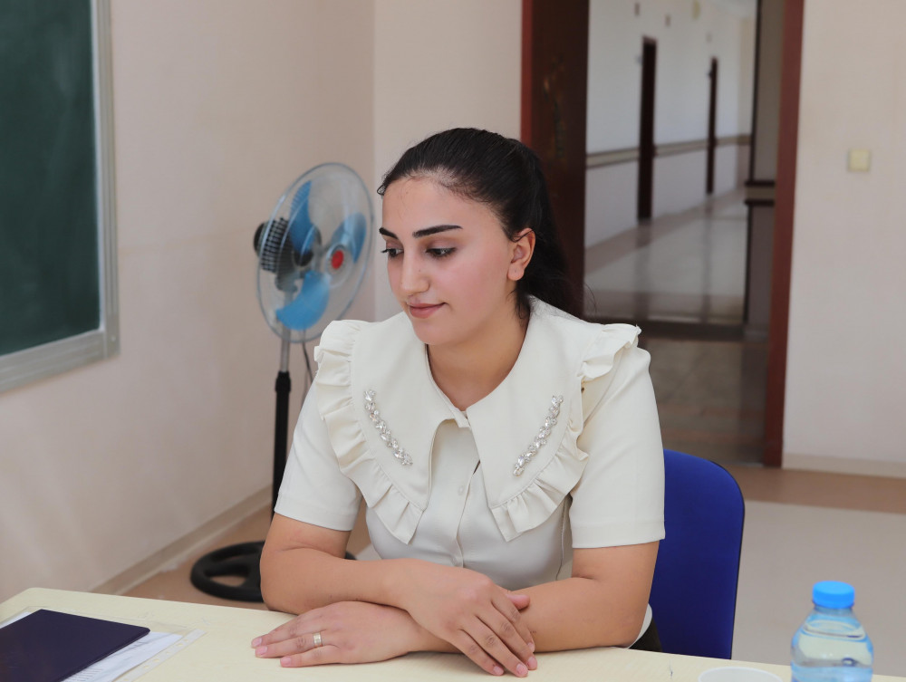 Naxçıvanda  müəllimlərin işə qəbulu üzrə müsabiqənin müsahibə mərhələsinə başlanılıb<font color=red> - FOTOLAR</font>