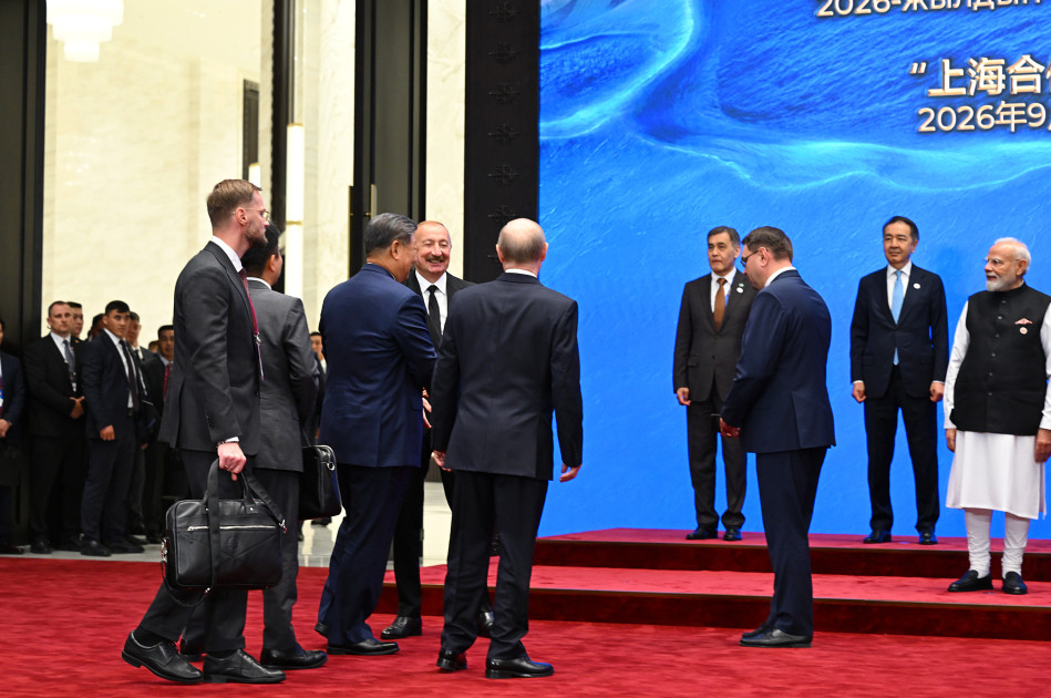 Prezident İlham Əliyev “ŞƏT plyus” formatında görüşdə çıxış edir<font color='red'> - YENİLƏNİB</font><font color=red> - FOTOLAR</font>