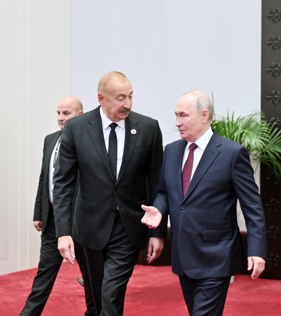 Prezident İlham Əliyev “ŞƏT plyus” formatında görüşdə çıxış edir<font color='red'> - YENİLƏNİB</font><font color=red> - FOTOLAR</font>