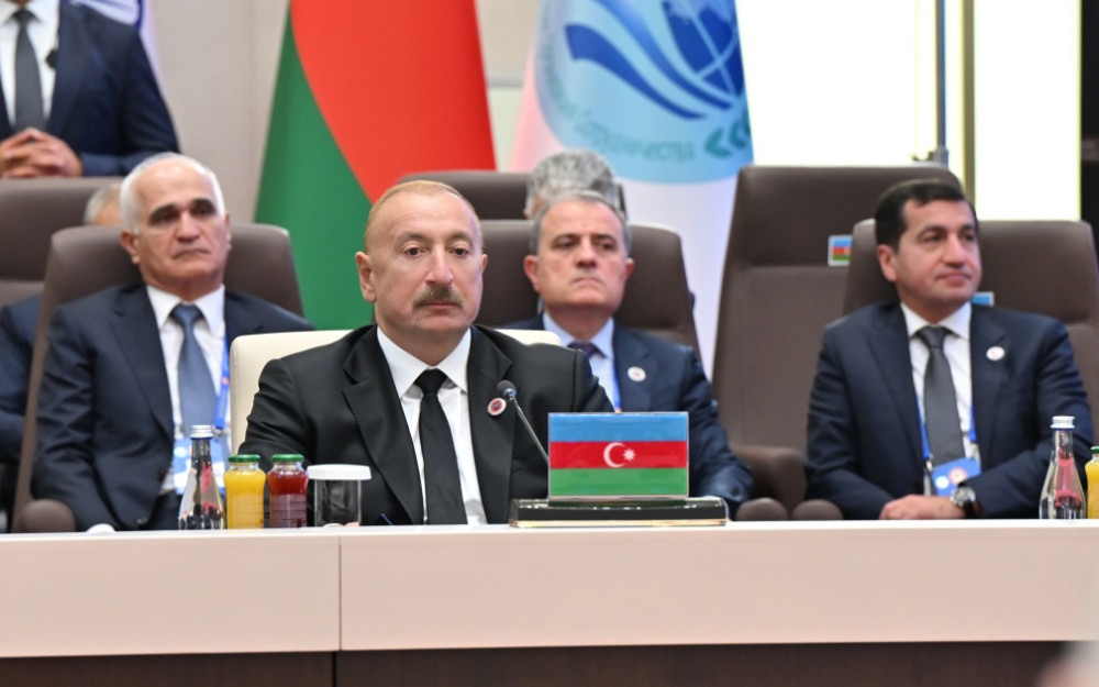 Prezident İlham Əliyev “ŞƏT plyus” formatında görüşdə çıxış edir<font color='red'> - YENİLƏNİB</font><font color=red> - FOTOLAR</font>