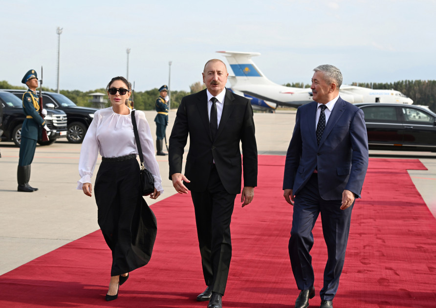 Prezident İlham Əliyevin Qırğızıstana səfəri başa çatıb<font color=red> - FOTOLAR</font>