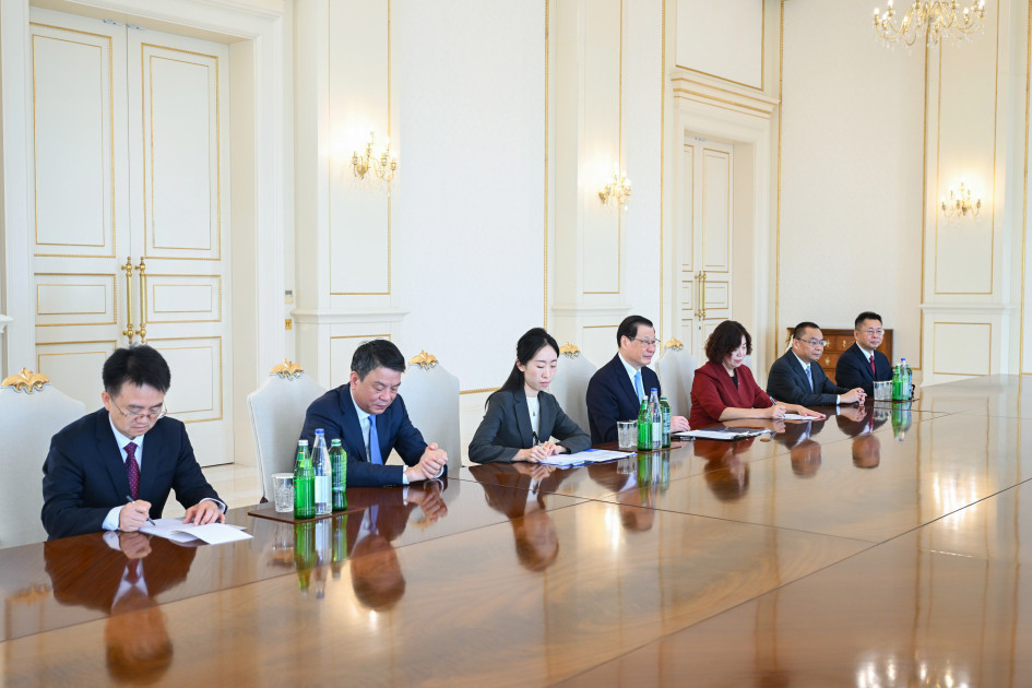 Prezident İlham Əliyev Çin Ali Xalq Prokurorluğunun Baş prokurorunun başçılıq etdiyi nümayəndə heyətini qəbul edib<font color=red> - FOTOLAR</font>
