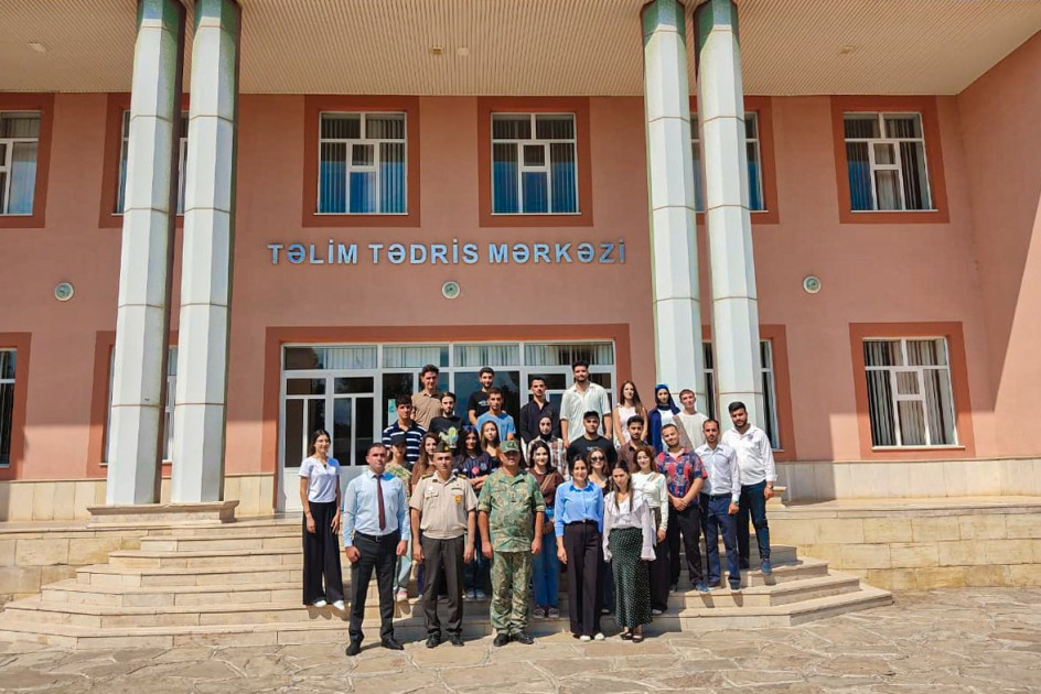 Naxçıvanda gənclərin əsgərlərlə görüşü <font color=red> - FOTOLAR</font>